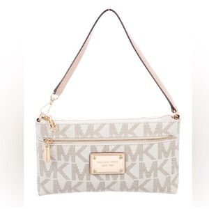 Michael Kors Jet Set Large Wristlet Purse